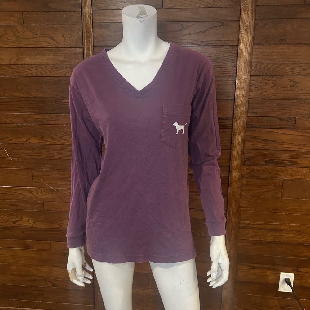 PINK Victoria Secret. XS. Purple V-Neck Long Sleeve Top